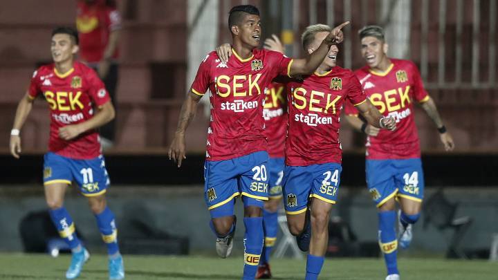 Unión Española fue ampliamente superior y, pese a ir perdiendo hasta los 88', supo poner las cosas en orden y vencer sobre la hora.