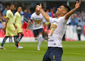 Felipe Mora cambia de club