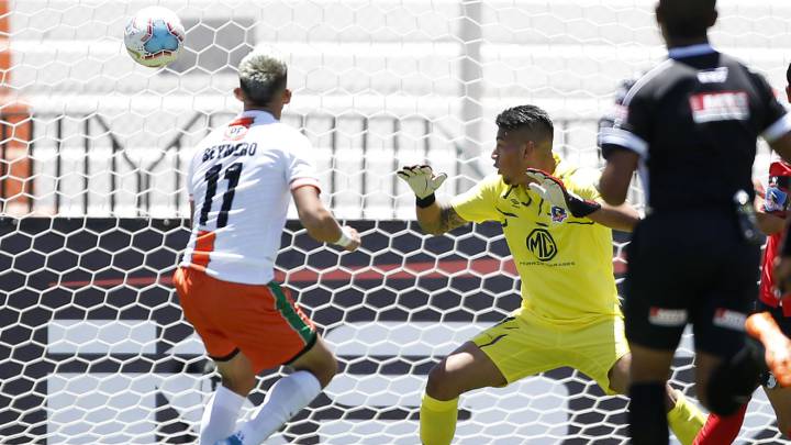 Cobresal vence a Colo Colo gracias a un doblete de Reynero