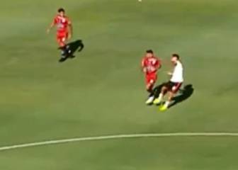 Sin pelota: la infantil patada de Paulo Díaz que le costó la roja
