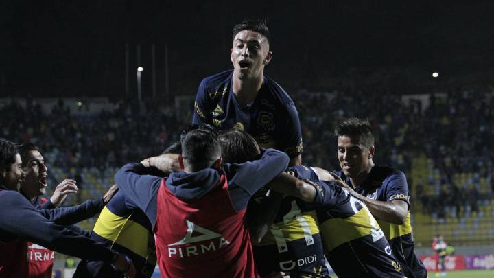 Sigue el Everton vs Coquimbo Unido en vivo online, por la fecha 3 del Torneo Nacional, que se juega hoy, lunes 10 de febrero, en Viña del Mar.