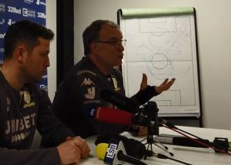 Bielsa explica por qué lo tratan de 'vende humo' en Argentina