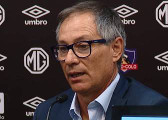 ¿Debe parar el fútbol?: la potente respuesta social de Holan