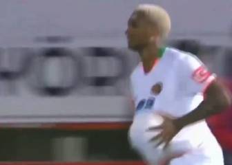 Junior Fernandes anota de cabezazo su tercer gol en Turquía