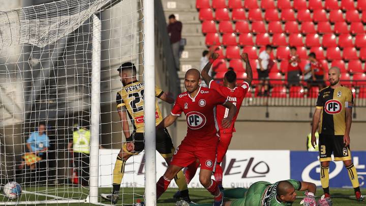 Sigue en vivo y en directo el Unión La Calera vs Coquimbo del Campeonato Nacional que se jugará en el Estadio Municipal Nicolás Chahuán Nazar, hoy 9 de marzo a partir de las 18:30 horas.