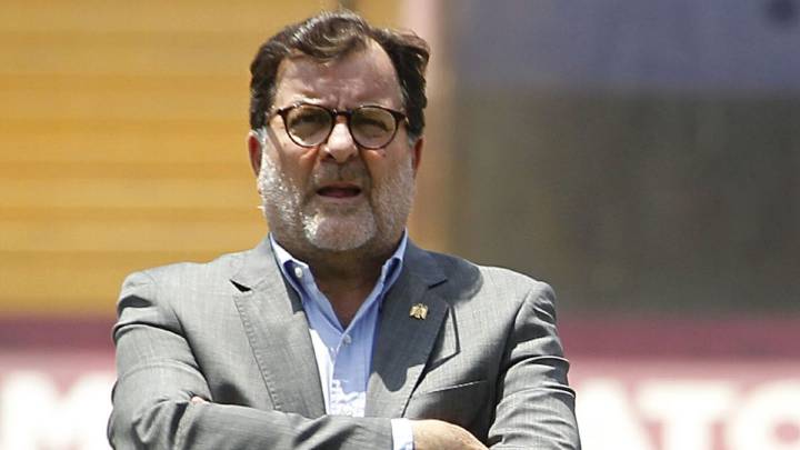 Luis Baquedano cree posible una medida de este tipo en el fútbol nacional, con el fin de que el virus no se siga expandiendo en altos niveles en Chile.
