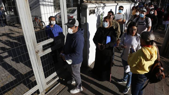Minsal confirma tercera muerte en Chile por coronavirus