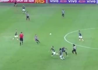 El día que el 'Mago' Valdivia humilló a un jugador en Brasil con un extraordinario lujo
