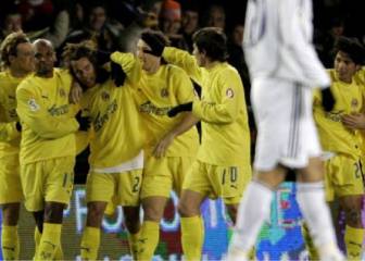 Diego Forlán sale al rescate de Matías Fernández