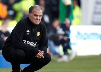 Podría dirigir a un chileno: dos clubes italianos van por Bielsa