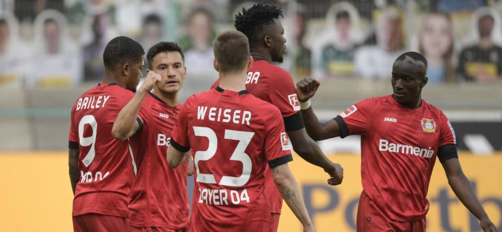 Aránguiz controla al Bayer