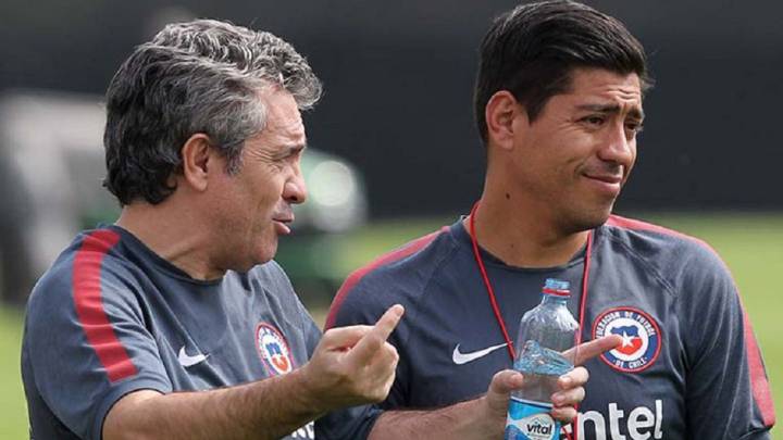 "No están a la altura": Córdova y su lapidario análisis de la Roja