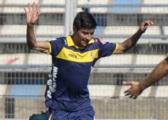 Ex jugador de Barnechea subasta histórica camiseta para ayudar a su hermano