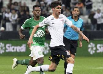 El difícil momento que vivió Ángelo Araos en Corinthians