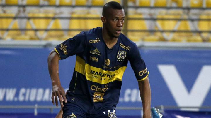 Jonathan Copete llegó al cuadro viñamarino a préstamo, pero no pudo jugar mucho debido a la crisis sanitaria. Se refirió a su corto paso por el fútbol chileno.