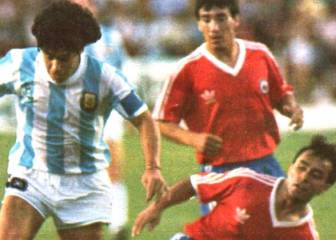A 31 años: la finta sin tocar el balón que Diego Maradona inventó ante la Roja