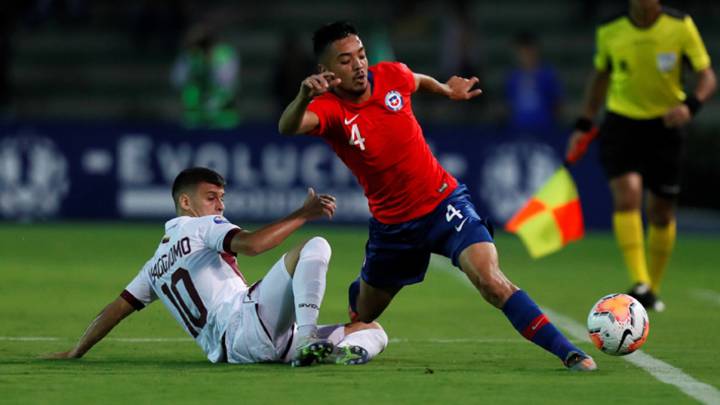 El curioso y desconocido pasado en la U del lateral al que postulan para la Roja
