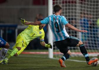 ¡El increíble gol perdido del 'Pipa' Higuaín en la final ante Chile!