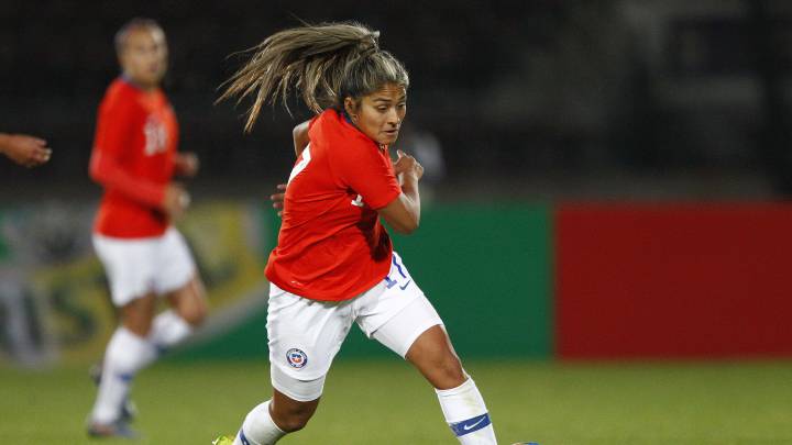 Figura de La Roja dejó Colo Colo y partiría al fútbol español