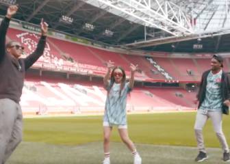 ¿La mejor de la historia?: ¡Ajax presentó a su nueva estrella con un hit que ya es viral!