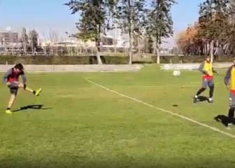 ¡Qué pegada! El golazo del 'Mati' en el entrenamiento albo