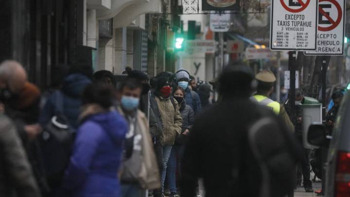 Curva y mapa de casos, contagios y muertes por región en Chile, hoy, 01 de agosto
