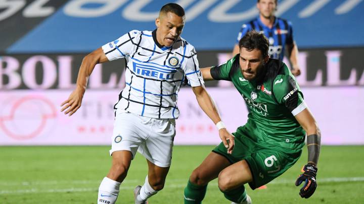 Alexis Sánchez disputó minutos sobre el final del partido con el que el Inter de Milán aseguró el segundo puesto de la Serie A italiana.