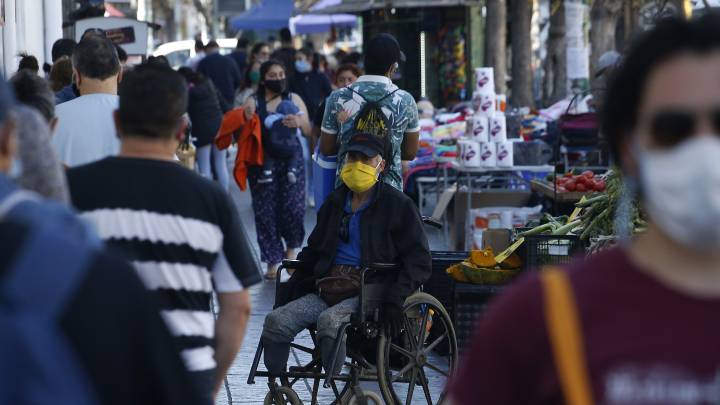 Curva y mapa de casos, contagios y muertes por región en Chile, hoy, 02 de agosto