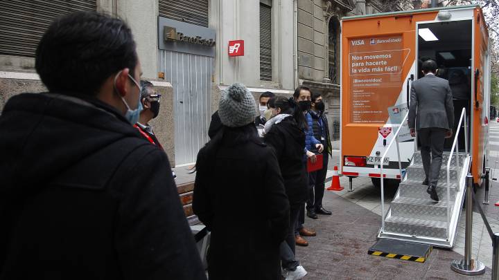 Las AFP ya comienzan a realizar los pagos a las primeras personas que solicitaron el retiro de su 10%, y la transferencia a la Cuenta RUT es uno de los métodos.