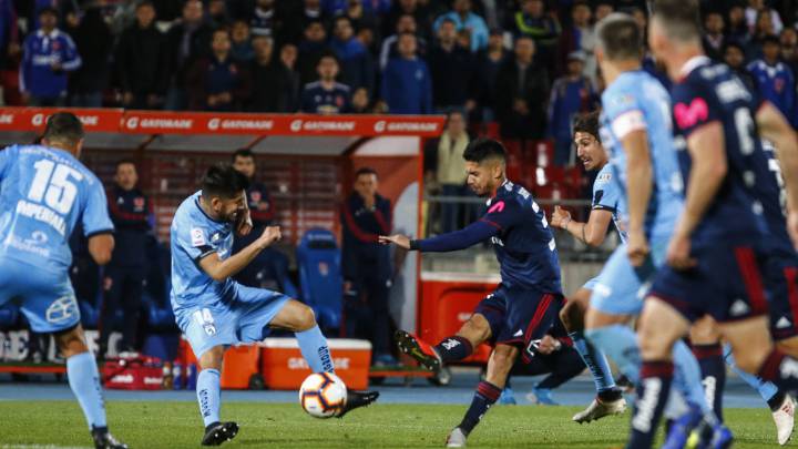 El volante de la U que podría ir a préstamo a Wanderers
