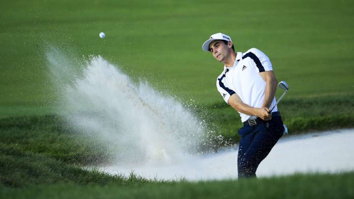 El golfista nacional subió al puesto 13 de la clasificación general del torneo que se disputa en Olympia Fields, Illinois y sigue en la lucha por ir a la FedEx Cup.