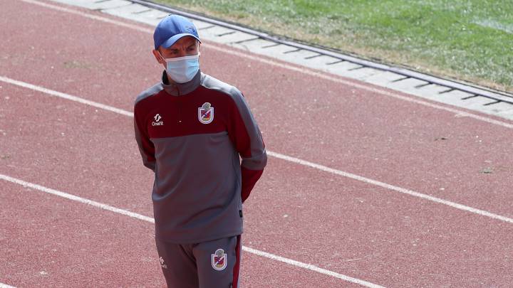Francisco Bozán dejó de ser el técnico de Deportes La Serena