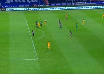 ¡Genial pared! La asistencia de Edu Vargas en triunfo de Tigres