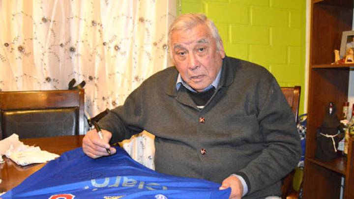 Carlos Campos se encuentra internado y en estado grave