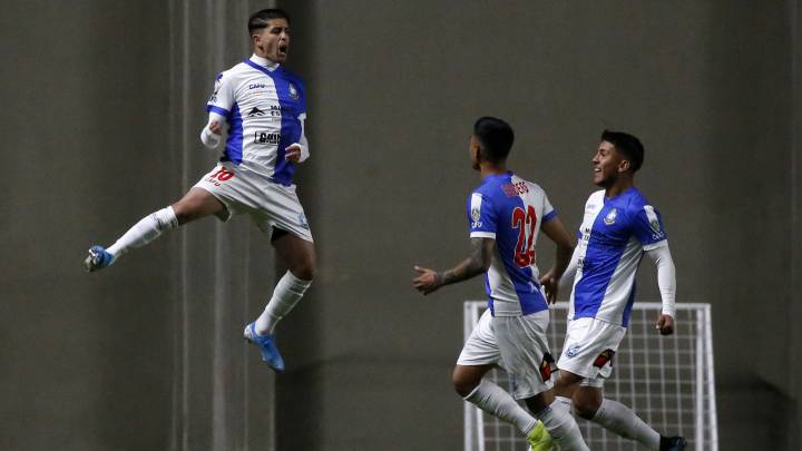 Durante esta mañana se dio a conocer que Thomas Rodríguez fue liberado por una lesión, y el técnico lo reemplazó rápidamente con el delantero de Antofagasta.