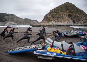 Red Bull realizó el primer camp de surf para 10 promesas nacionales de las olas