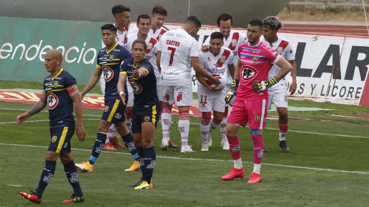 Curicó no puede ante una U penquista que sigue en racha