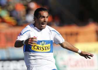 Juan Eluchans postuló a tres jugadores de la UC a la Roja