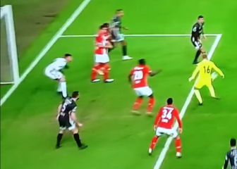 El gol que sufrió un ex UC y da la vuelta al mundo: ¡el arquero rival empató a los 96'!