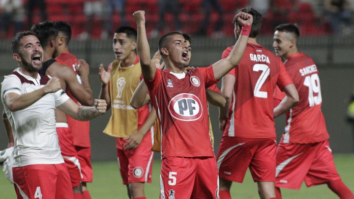 Conoce los horarios, fechas y cómo ver los partidos de octavos de final de la Copa Sudamericana 2020 en Chile, que comienzan esta semana.