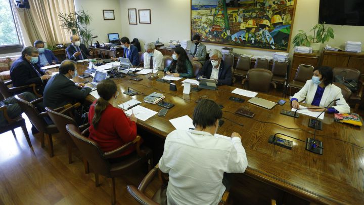 Sigue el minuto a minuto en vivo y en directo online de AS.com con toda la información respecto al Coronavirus y el nuevo retiro de fondos, hoy, martes 01 de diciembre.