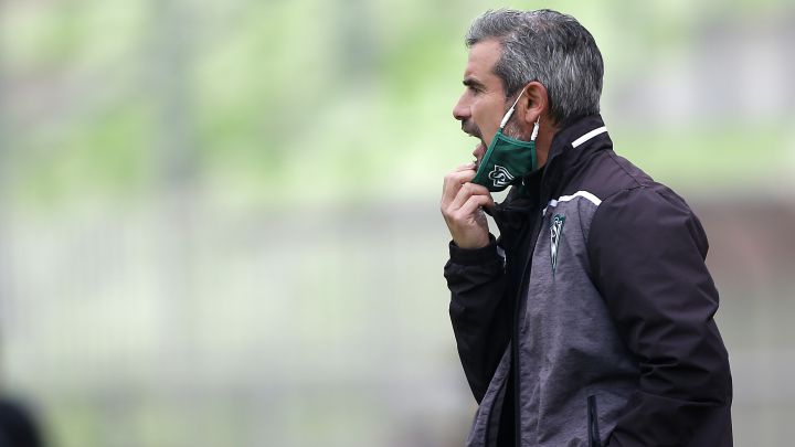 El técnico de Santiago Wanderers habló tras el empate ante Coquimbo, y avisó sobre una posible irregularidad de La Serena con la contratación del 'Chupete'.
