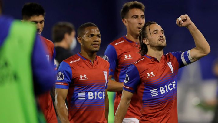 Conoce el equipo con que Ariel Holan buscará clasificar a semifinales de la Copa Sudamericana. Los Cruzados lograrían la clasificación con una derrota por 1-0.
