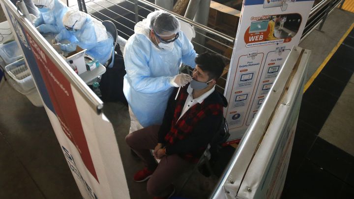 Sigue el minuto a minuto en vivo y en directo online de AS.com con toda la información respecto al Coronavirus y segundo retiro del 10%, hoy, sábado 19 de diciembre.