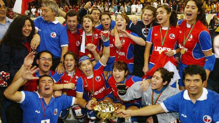 "Hoy el hockey patín no se valora, porque fuimos mujeres las que campeonamos"