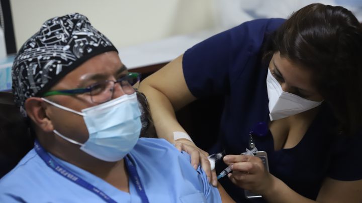 El Presidente Piñera anunció un bono para la 'primera línea' de la lucha contra el coronavirus y ya estableció cuánto será el monto y las fechas para recibirlo.