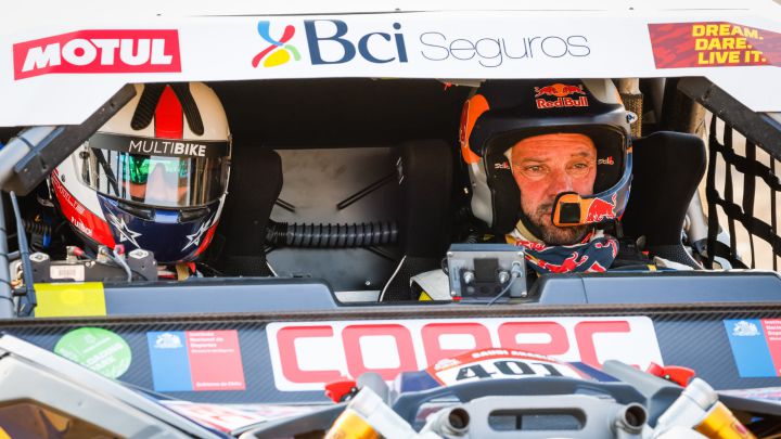 'Chaleco' López termina una irregular jornada, pero se mantiene en lo más alto del Dakar
