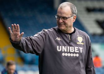 Marcelo Bielsa sorprende a pequeño hincha del Leeds