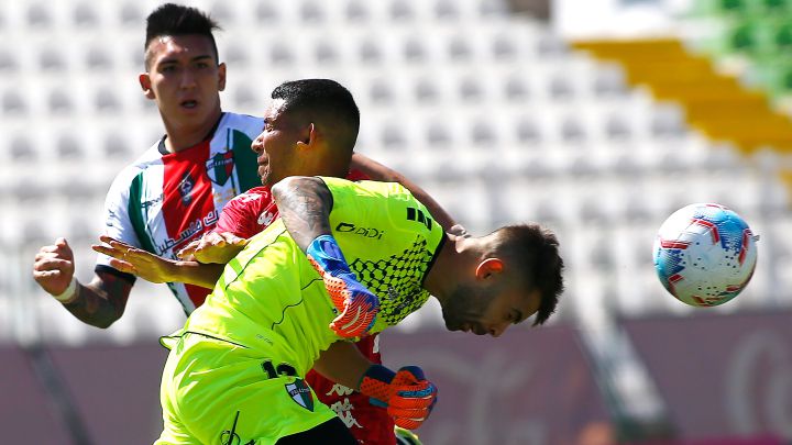 Unión se enreda, iguala ante Palestino y juega para la UC