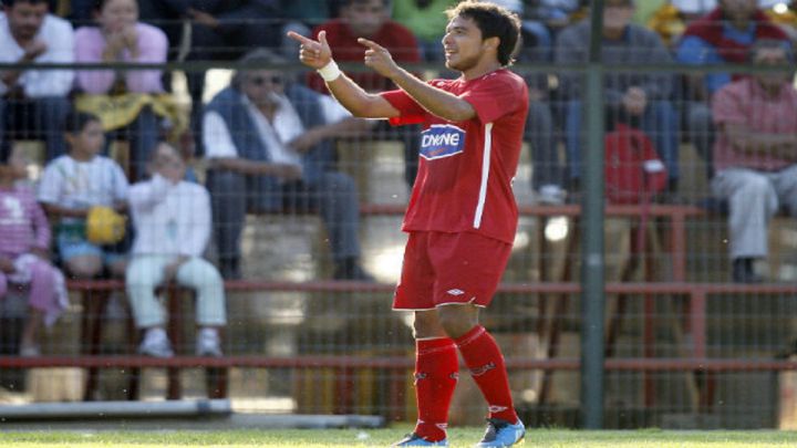 Fue figura de un torneo y un infarto lo dejó 4 años sin jugar: la nueva vida de un goleador